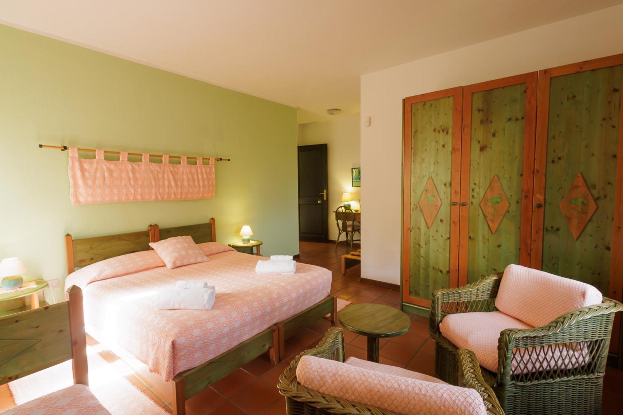 Hotel Ristorante Sa Pedrera Càbras 外观 照片